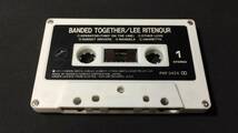 F【洋楽カセットテープ7】『Lee Ritenour(リー・リトナー)/Banded Together』●解説・歌詞カード付●ワーナー●検)国内盤アルバム_画像2