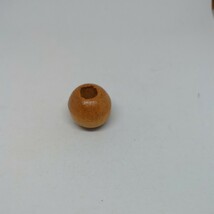 ウッドビーズ 木製ビーズ 穴大 丸型 ラウンド 直径約2cm 材料 ハンドメイド 7個セット_画像4