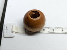 ウッドビーズ 木製ビーズ 穴大 丸型 ラウンド 直径約2cm 材料 ハンドメイド 7個セット_画像3