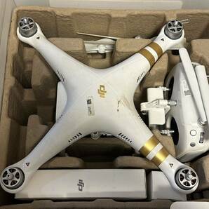 一円スタート ドローン DJIファントム3 pro DJI PHANTOM3 PROFESSIONAL 墜落機 本体とリモコン の画像2