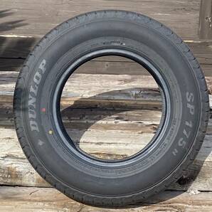 送料税込28,000円～【 新車外し 2023年製 DUNLOP SP175n 4本 】195/80R15 107/105 ダンロップ SP175n ハイエース キャラバン 221の画像2