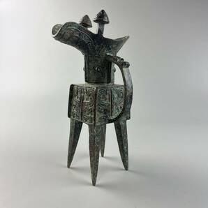 中国古玩 銅製 青銅器 爵 饕餮紋 古銅 唐物 祭器 時代物 中国 唐物 置物 銅器 銅 古銅の画像1