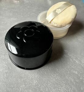 マリークワァント Mary quant ルースパウダーケース　中古 