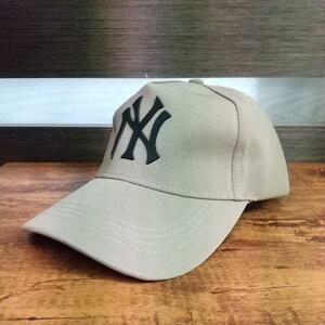 即決　新品　送料無料　ヤンキース　NY　キャップ　CAP　USA　ベージュ　ベースボール　メジャーリーグ　MLB　野球　アメリカ　大リーグ