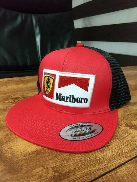 即決　新品　送料無料　マルボロ　F1　CAP　キャップ　フェラーリ　サーキット　USA　レース　メカニック レーシング　たばこ　車　