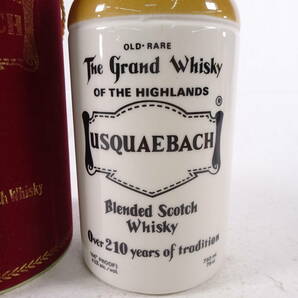 45/Ω484★USQUAEBACH（ウシュクベ）(重量1569ｇ）★750ml・43度★未開栓品・古酒・試供品付きの画像2