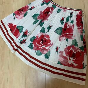 Lois CREYON水彩画調バラ柄のスカート(夏用)