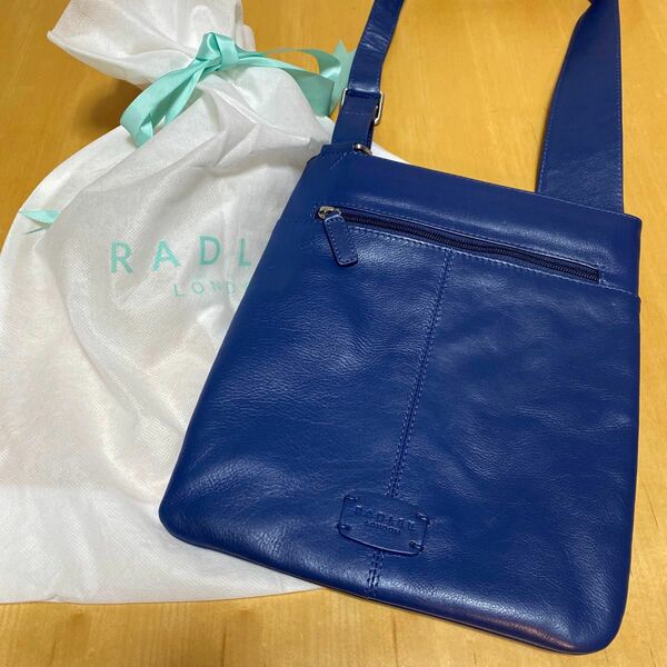 ラドリー"Radley”ポケットバッグ＊ショルダーバッグ 