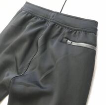 ◆H568 新品【メンズL】黒ブラック アンダーアーマーフリースUNDERARMOUR ゴルフにオススメ テーパード ジョガーパンツ_画像9