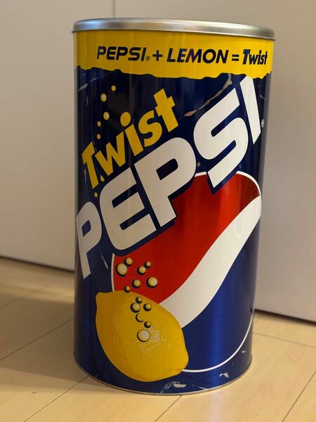 激レア！超特大ペプシコーラ缶(高さ53×直径30cm)スチール製PEPSI+LEMON＝Twist