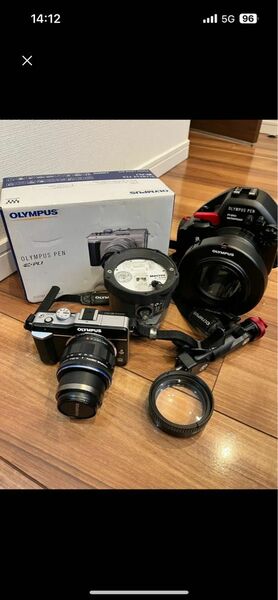 OLYMPUS E-PL1 ハウジングストロボセット