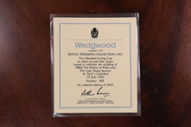 【開】英国王室御用達『ウェッジウッドWedgwood』 ブルージャスパー 1981ロイヤル・ウェディング ラヴィングカップ 限定45/3000 ST33_画像2