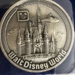 ディズニーワールド メダルキーホールダー