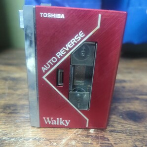 ジャンク 東芝 Walky KT-PS5 ステレオカセットプレーヤー 本体のみ 現状渡しの画像1