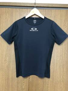 【送料込】OAKLEY（オークリー）半袖Tシャツ（150） 黒 