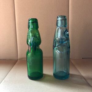 昭和レトロ ラムネ瓶 ガラス瓶 空き瓶 当時物 ラムネ ノ　　二種　