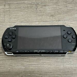 ☆ PSP ☆ プレイステーションポータブル PSP-3000 ピアノブラック 動作品 本体のみ Playstation Portable バッテリー欠品 SONY 0223の画像3