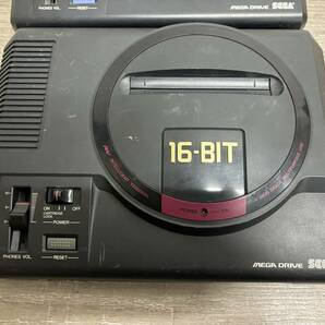 ☆ MD ☆ メガドライブ 本体 まとめ売り 未チェック ジャンク 本体のみ SEGA MEGA DRIVE セガ HAA-2510 の画像2