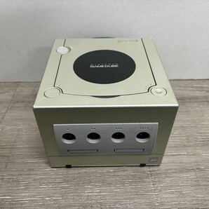 ☆ GC ☆ ゲームキューブ スターライトゴールド 動作品 本体 アダプター 付属 ソフト読み込みOK Nintendo GAMECUBE 任天堂 6883の画像2