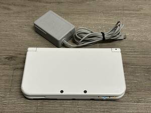 ☆ New3DSLL ☆ Newニンテンドー3DS LL パールホワイト 動作品 本体 アダプター 付属 Nintendo 3DS ニンテンドー 任天堂 2676