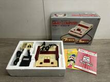 ☆ FC ☆ ファミリーコンピューター 未チェック ジャンク Nintendo FAMILY COMPUTER ニンテンドー 任天堂 ファミコン 箱 説明書_画像1