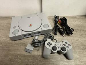 ☆ PS1 ☆ プレイステーション SCPH-7000 動作品 本体 コントローラー 付属 Playstation 初代 プレステ コントローラー SONY 3871