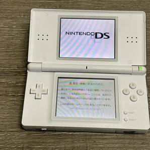 ☆DSLite ☆ ニンテンドーDS Lite クリスタルホワイト 動作品 本体 タッチペン アダプター 付属 Nintendo DS GBA ニンテンドー 7520の画像5