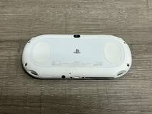 ☆ PSVITA ☆ Playstation Vita PCH-2000 ホワイト 動作品 本体のみ プレイステーション ヴィータ PSVITA SONY 7588_画像4