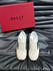 美品！　BALLY　バリー　スニーカー　色合わせ　スポーツ　レザー　牛革　靴　シューズ　39-44　サイズ選択可能　3975