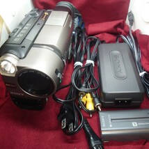 401【Hi8/Video8テープ/再生/外部出力OK】SONY 8mmビデオカメラ CCD-TR290 NTSC ソニー Handycam本体+L型バッテリー/AC充電器等 ダビング_画像10