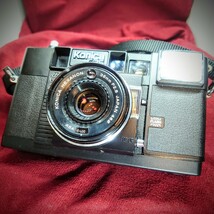 430【フラッシュ/シャッターOK】Konica C35AF コンパクトフィルムカメラ コニカ LENS HEXANON F:2.8 38mm 昭和レトロ_画像1