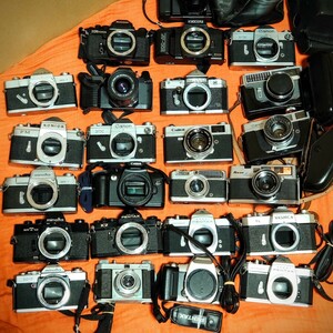 489[JUNK] film single‐lens reflex camera / range finder ×24 pcs large amount . summarize set Canon/ Canon Yashica petoli Pentax Lord other 