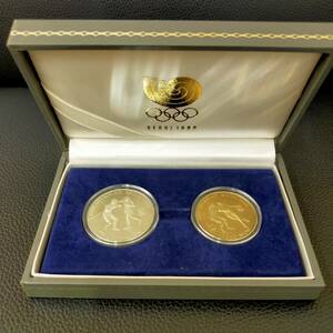 #10291　ソウルオリンピック記念硬貨/メダル/コイン　2000WON　1000WON　ケース付き