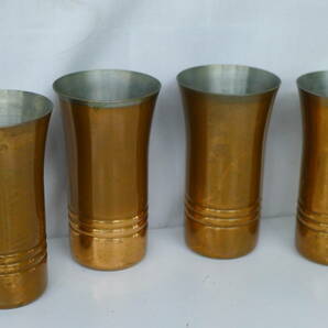 dd1042● 銅製 ビアカップ 4個セット タンブラー ビールグラス ビアグラス コップ 現状品 純銅 食器 アンティーク/60の画像1
