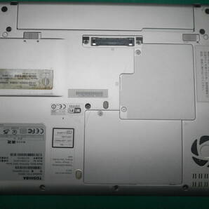 東芝 dynabook R731/36EKD PR73136ERFKD シャンパンゴールド Core i5 2450M 8GB 13.3インチ 部品取・再生用・修理練習用にどうぞの画像5