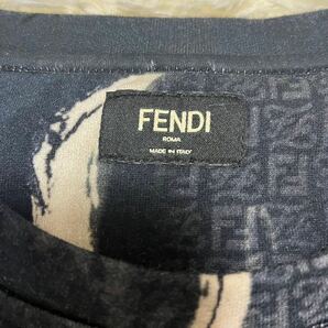 極美品 フェンディ【現行モデル】FENDI 22SS スウェット トレーナー トップス ズッカ 柄 エンボス ロゴ ブラック メンズ サイズSの画像6