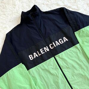 極美品 バレンシアガ 【圧巻のデザイン】 BALENCIAGA トラックジャケット ブルゾン アウター ビックロゴ メンズ バイカラー サイズXL位の画像2