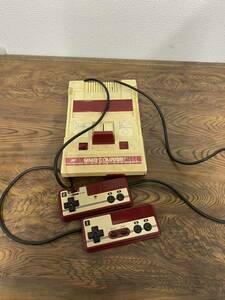 Nintendo ニンテンドー 任天堂 ファミコン FAMILY COMPUTER HVC-001 ファミリーコンピューター ゲーム 本体　動作確認済み