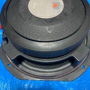 JBL LE8T-H 8Ω 中古 スピーカー 難あり(キャプに凹み、音出ますがガサつくノイズあり)の画像4