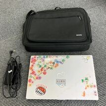 ！【ジャンク品】FUJITSU 富士通 ノートパソコン i7 8th Gen ONKYO LIFEBOOK AH77/C2 FMVA77C2WG ホワイト 白 マウス_画像1