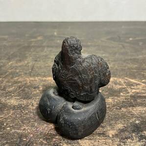 京都⑥ 旧家引上げ品 古い木彫りの大黒天像 高さ：7.6cm 横幅：5.5cm 検)江戸時代室町時代 CXPの画像9