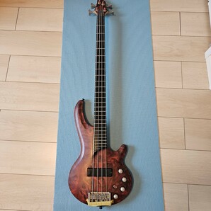 cort curbow bass エレキベースの画像4