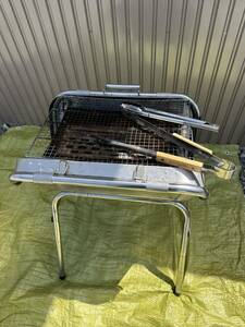 Coleman 折りたたみ式BBQコンロ 軽量コンパクト　コンロ　BBQ 海水浴　お花見　キャンプ