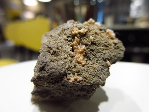 外国産鉱物標本　ギリシャ産　ジオルジオサイト(ジオルジオス石)　Giorgiosite