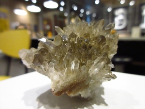 外国産鉱物標本　中国産　スモーキークォーツ(煙水晶)