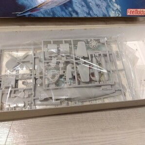 【F611】【未組立】 Fine Molds ファインモールド 1/72 海軍艦上戦闘機 烈風一一型 プラモデルの画像5