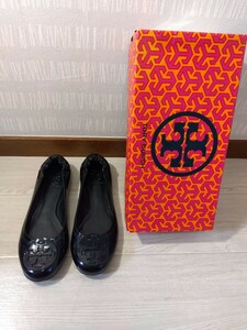 【F443】 TORY BURCH トリーバーチ PATENT REVA BALLET パテント フラットパンプス 6.5 約23.5cm ブラック