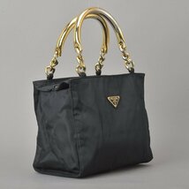 美品 PRADA プラダ ハンドバッグ トートバッグ メタルハンドル ナイロン ブラック ゴールド 三角プレート 金属 チェーン 鞄 Ma.a/a.i_画像1