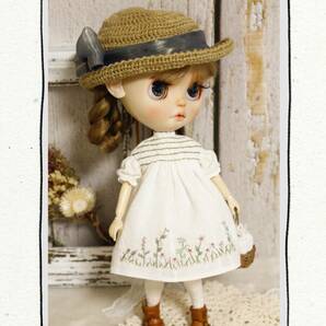 ★Blythe outfit★ 猫の刺繍帽子、ドレス１６点セット ブライス洋服 159の画像5