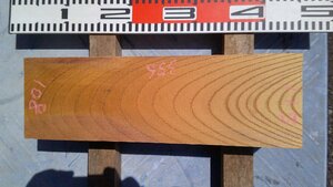 17-11　老木欅（ケヤキ）赤身の乾燥角材・・・指物・ロクロ・刳りもの・角盆・彫刻・DIY